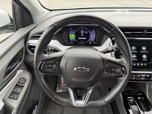 Used 2023 Chevrolet Bolt EUV Premier image 16