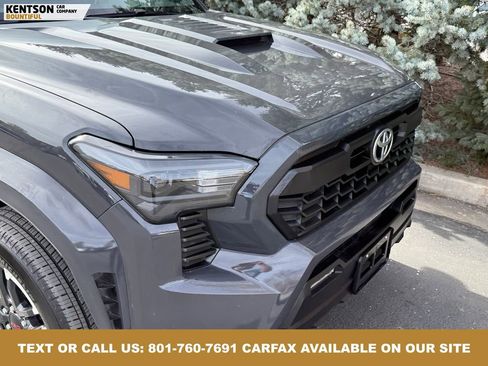 Used 2025 Toyota Tacoma TRD Sport image 14