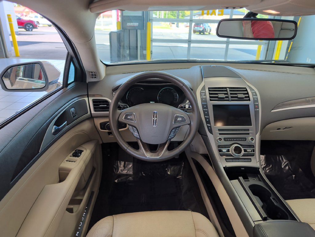 Used 2017 Lincoln MKZ Reserve FWD image 15