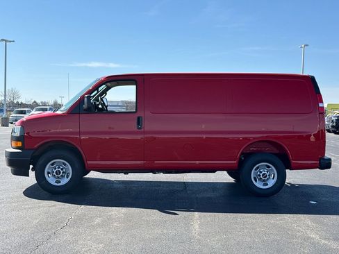 New 2026 GMC Savana 2500 Work Van image 5