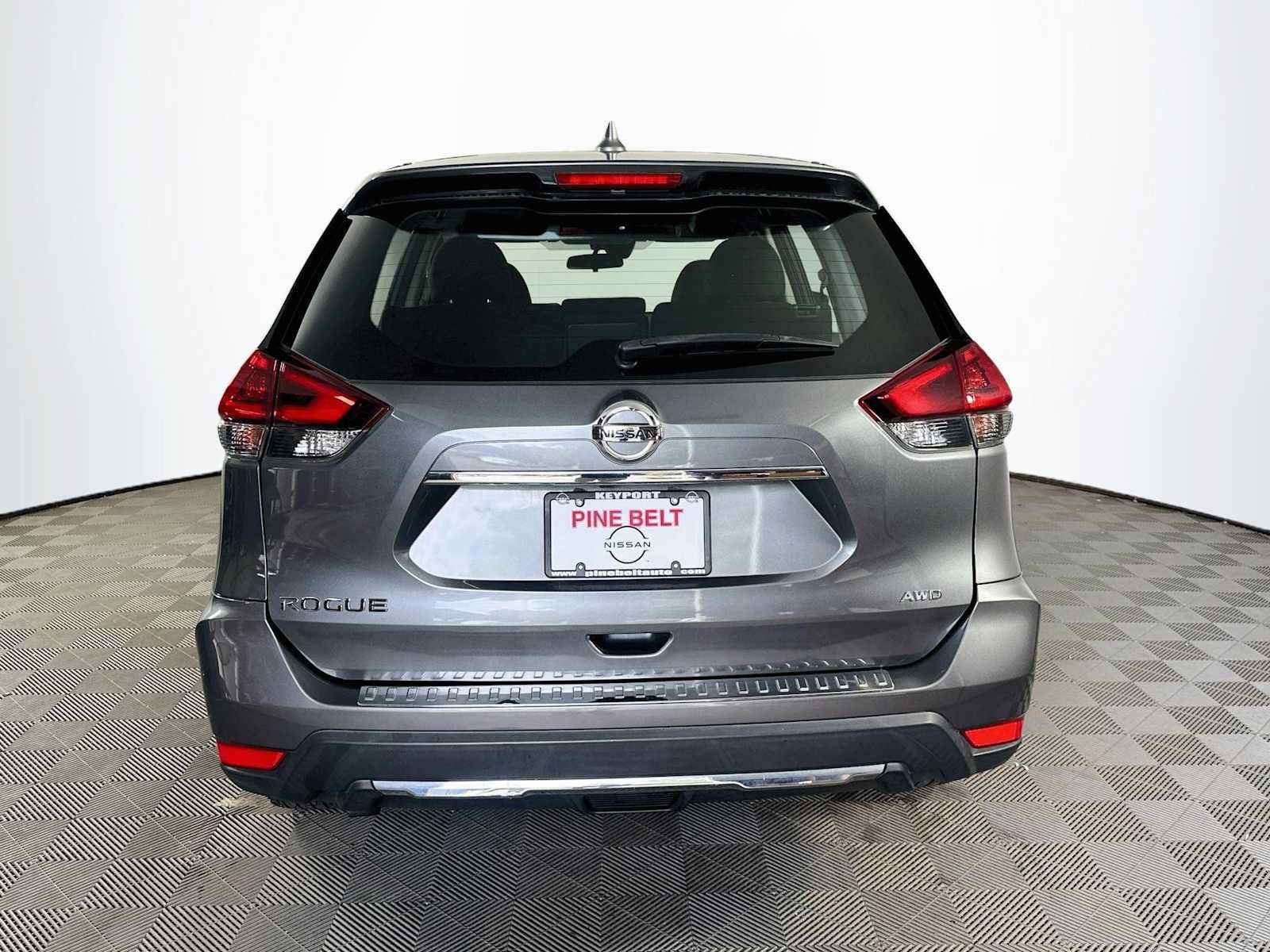 Used 2020 Nissan Rogue S AWD/4WD image 5