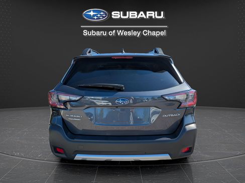 Used 2025 Subaru Outback Premium AWD/4WD image 4