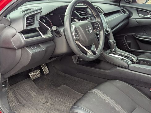 Used 2019 Honda Civic Sport image 8