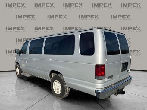 Used 2007 Ford E-350 and Econoline 350 XLT image 3
