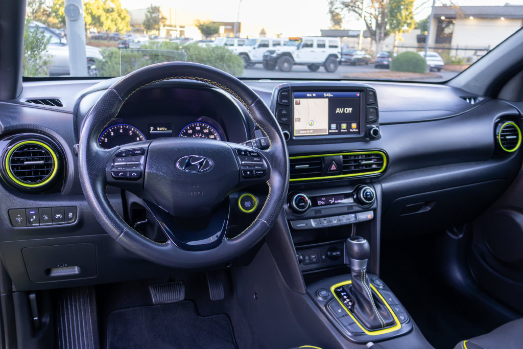 Used 2020 Hyundai Kona Ultimate AWD/4WD image 16