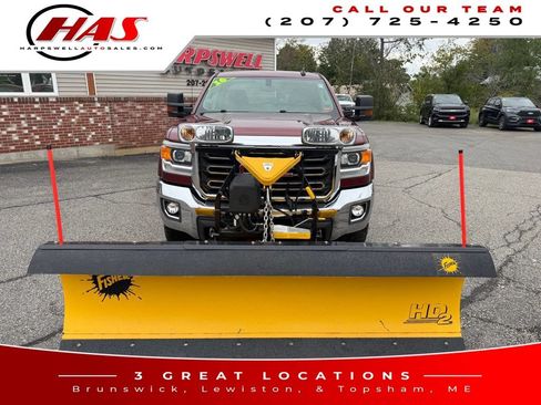 Used 2016 GMC Sierra 2500 SLE w/ SLE Preferred Package AWD/4WD image 9