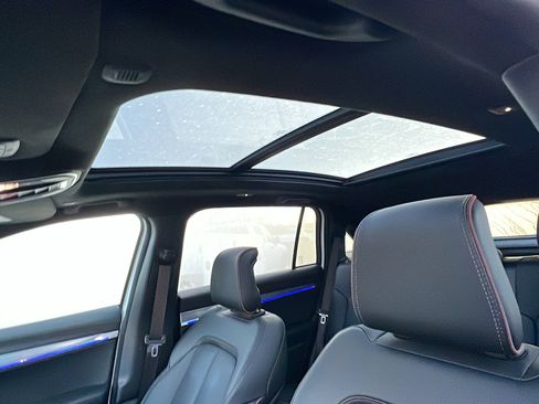 Used 2024 Jeep Wagoneer Launch Edition image 19