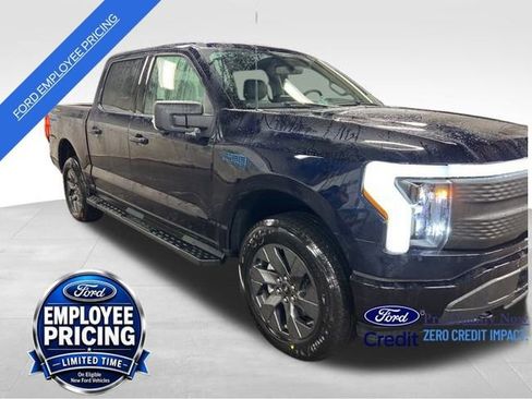 New 2025 Ford F150 Lightning Flash AWD/4WD image 7
