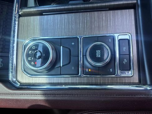 Used 2023 Ford Expedition Limited AWD/4WD image 14