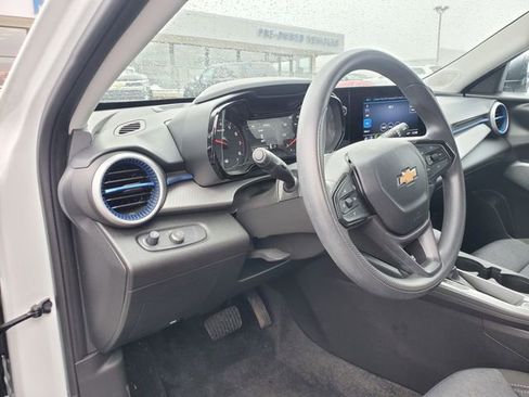 Certified 2024 Chevrolet Trax LS w/ Driver Confidence Package image 19