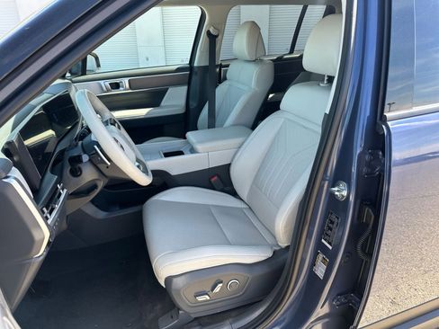 Used 2025 Hyundai Santa Fe SEL AWD/4WD image 39