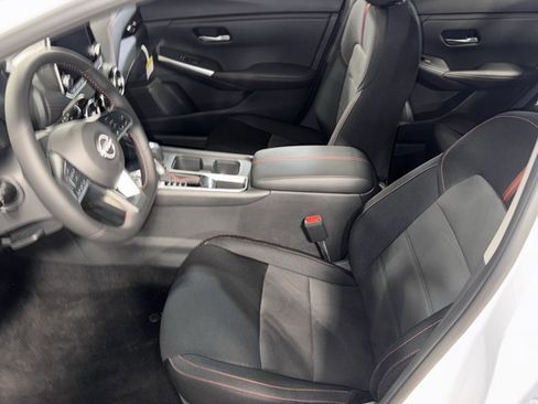 New 2025 Nissan Sentra SR image 24