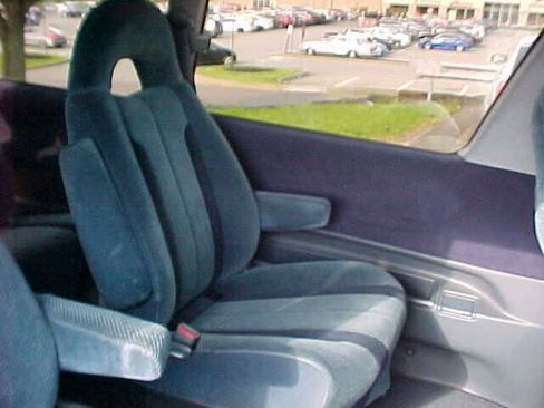 Used 1991 Toyota Previa LE RWD image 15