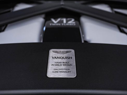New 2025 Aston Martin Vanquish image 35