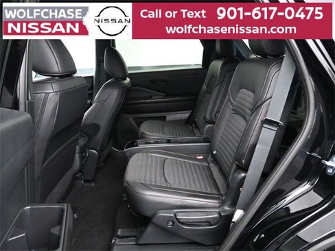 Used 2025 Nissan Pathfinder Rock Creek image 13