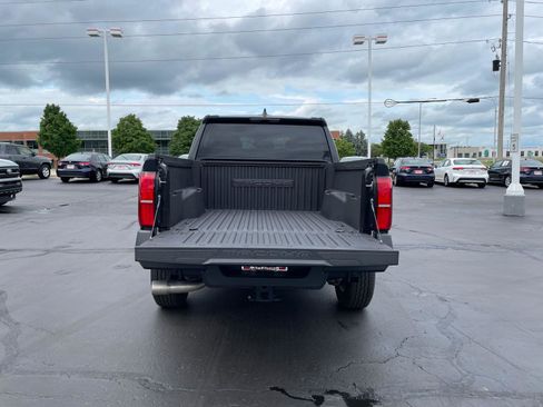 Used 2024 Toyota Tacoma SR image 10