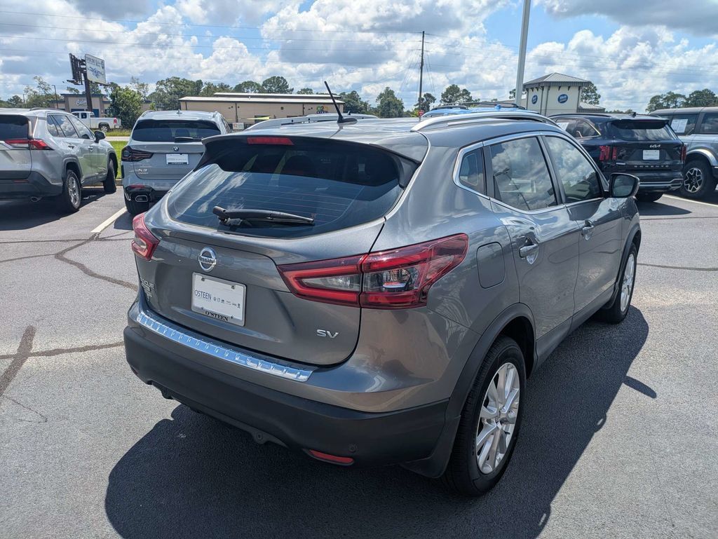 Used 2020 Nissan Rogue Sport SV FWD image 5