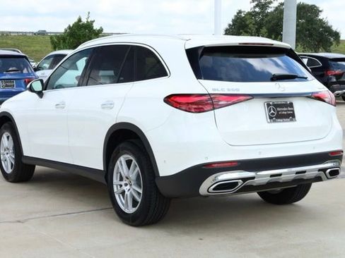 Used 2025 Mercedes-Benz GLC 300 4MATIC image 7