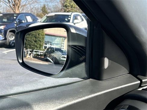 Used 2023 Nissan Kicks SR w/ SR Premium Package image 21