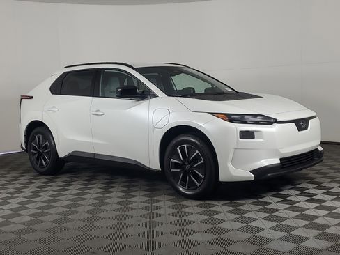 New 2026 Subaru Solterra Premium image 2