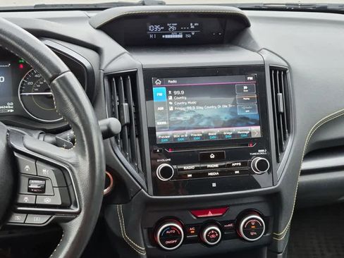 Used 2021 Subaru Crosstrek 2.5i Sport w/ Moonroof Package image 16