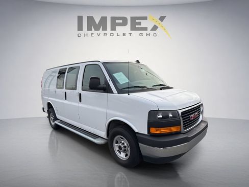 Used 2024 GMC Savana 2500 w/ Driver Convenience Package RWD image 7
