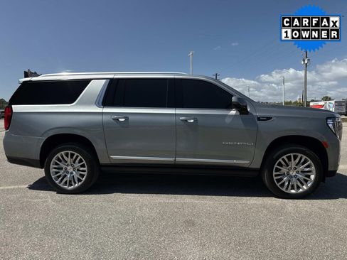 Used 2023 GMC Yukon XL Denali w/ Denali Reserve Package image 2
