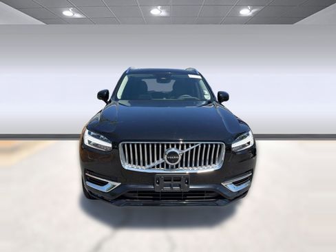 Certified 2023 Volvo XC90 B6 Ultimate w/ Lounge Package AWD/4WD image 6