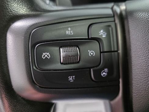 Used 2022 GMC Sierra 1500 AT4 w/ AT4 Preferred Package AWD/4WD image 15