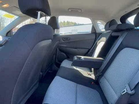 Used 2022 Hyundai Kona SE AWD/4WD image 29