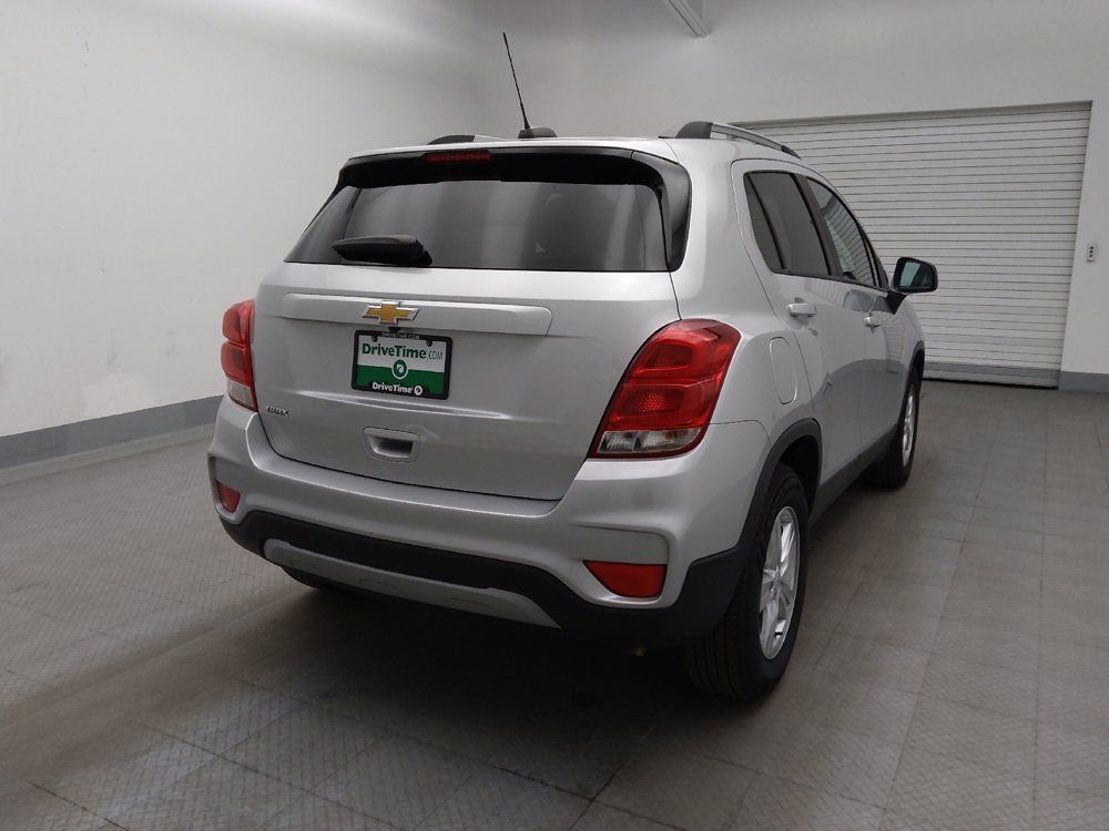 Used 2021 Chevrolet Trax LT w/ LT Convenience Package FWD image 7