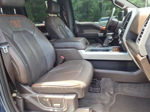 Used 2016 Ford F150 King Ranch w/ Equipment Group 601A Luxury AWD/4WD image 31