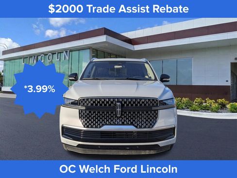 Certified 2025 Lincoln Navigator Reserve image 10
