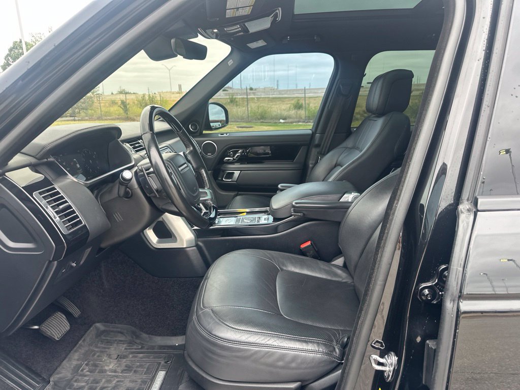 Used 2019 Land Rover Range Rover Supercharged AWD/4WD image 8