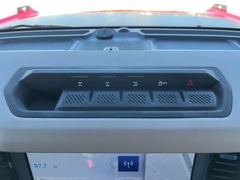 Used 2024 Ford Bronco Wildtrak image 24