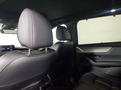 Certified 2025 MAZDA CX-70 Plug-In Hybrid w/ Premium Plus image 14