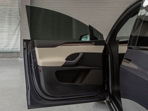 Used 2023 Tesla Model X AWD/4WD image 30