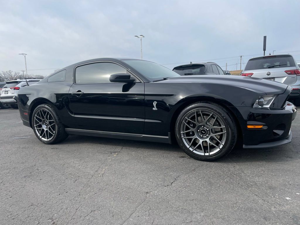 Used 2012 Ford Mustang Shelby GT500 w/ SVT Performance Pkg RWD image 2