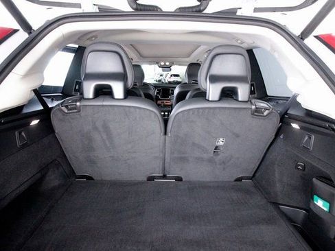 Certified 2025 Volvo XC90 B6 Plus w/ Protection Package Premier image 34