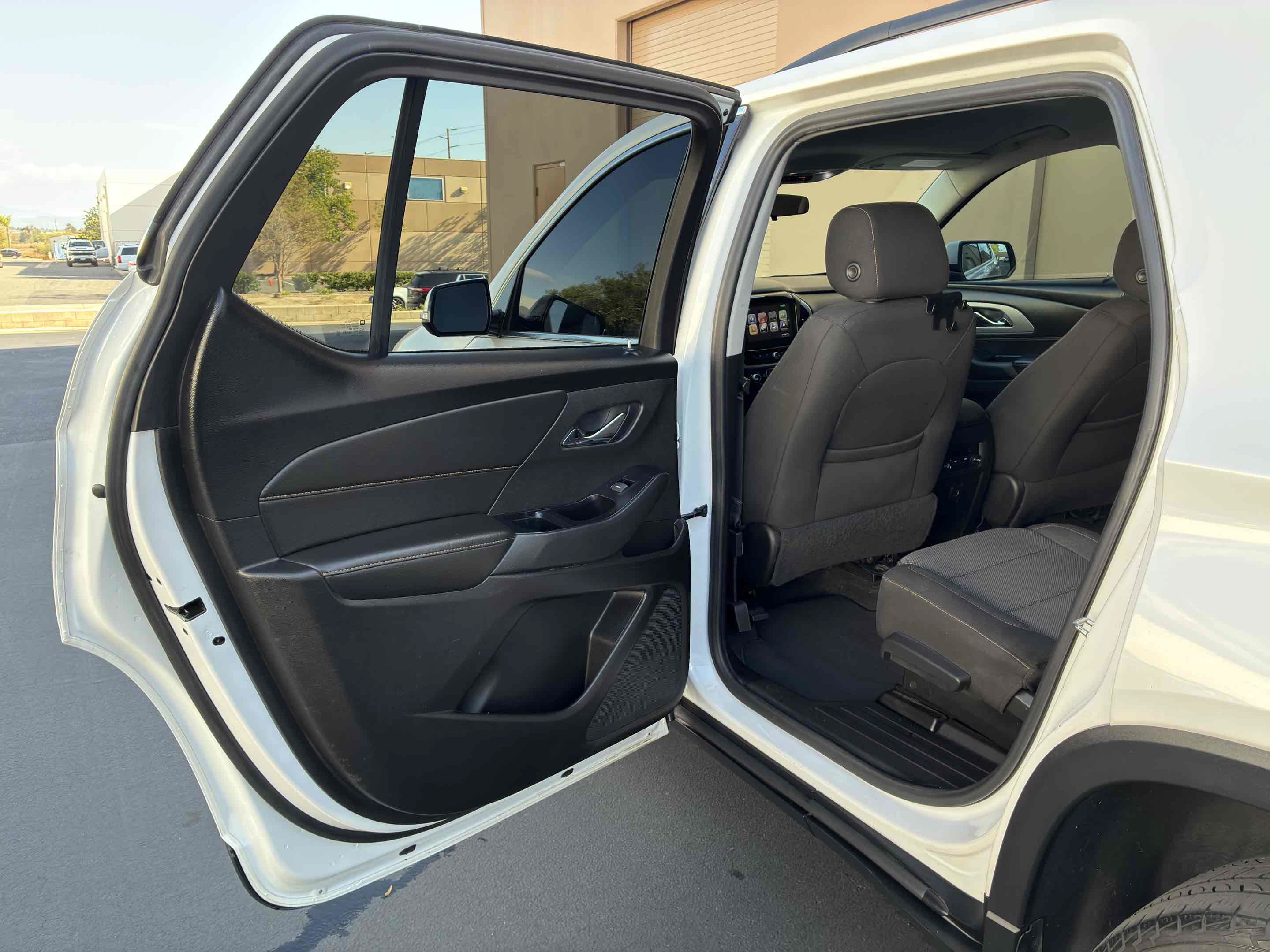 Used 2019 Chevrolet Traverse LT FWD image 49