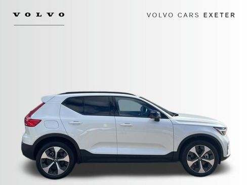 New 2026 Volvo XC40 B5 Plus w/ Protection Package Premier AWD/4WD image 8