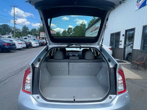 Used 2014 Toyota Prius Two FWD image 8
