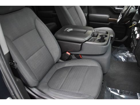 Used 2019 GMC Sierra 1500 SLE image 30