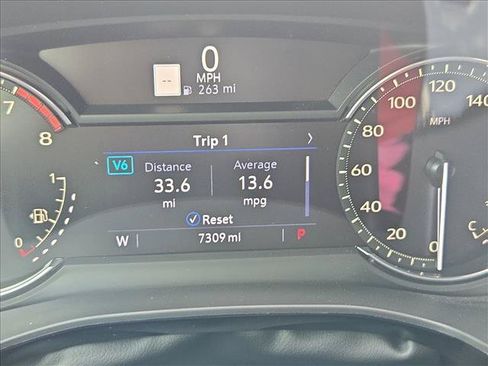 Used 2023 Cadillac XT5 Premium Luxury FWD image 10