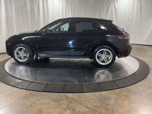 Used 2024 Porsche Macan AWD/4WD image 11