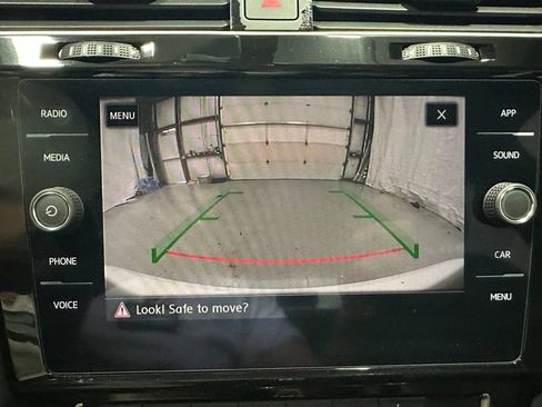 Used 2020 Volkswagen GTI SE FWD image 33