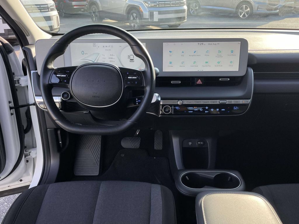 Certified 2024 Hyundai Ioniq 5 SEL RWD image 4