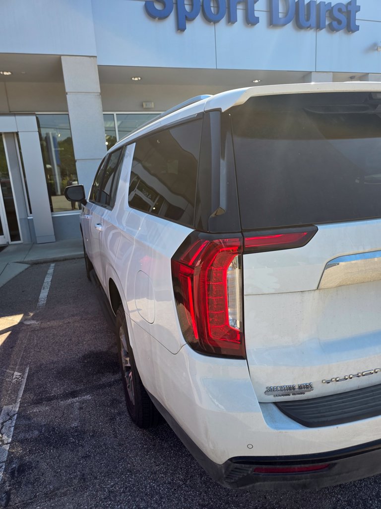 Used 2022 GMC Yukon XL SLE RWD image 10