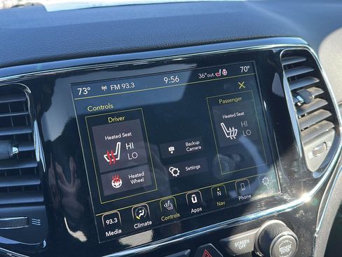 Used 2020 Jeep Grand Cherokee Limited w/ Trailer Tow Group IV image 20