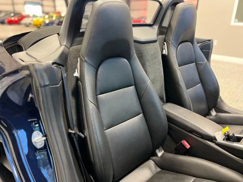 Used 2018 Porsche 718 Boxster S image 24